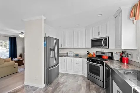 2 Adder Lane Seabrook NH 03874-4039