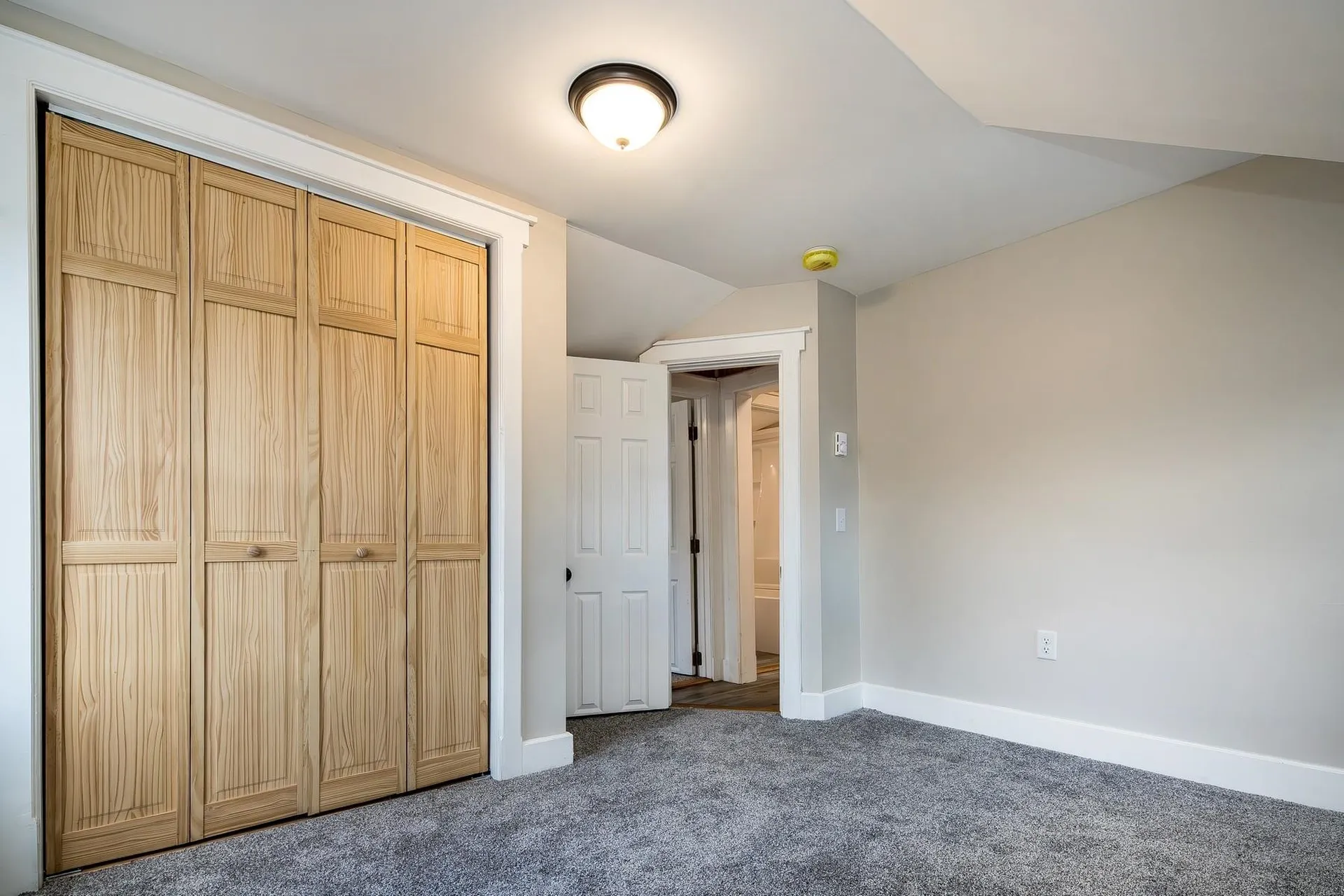 3277 Us Route 7 Pittsford VT 05763