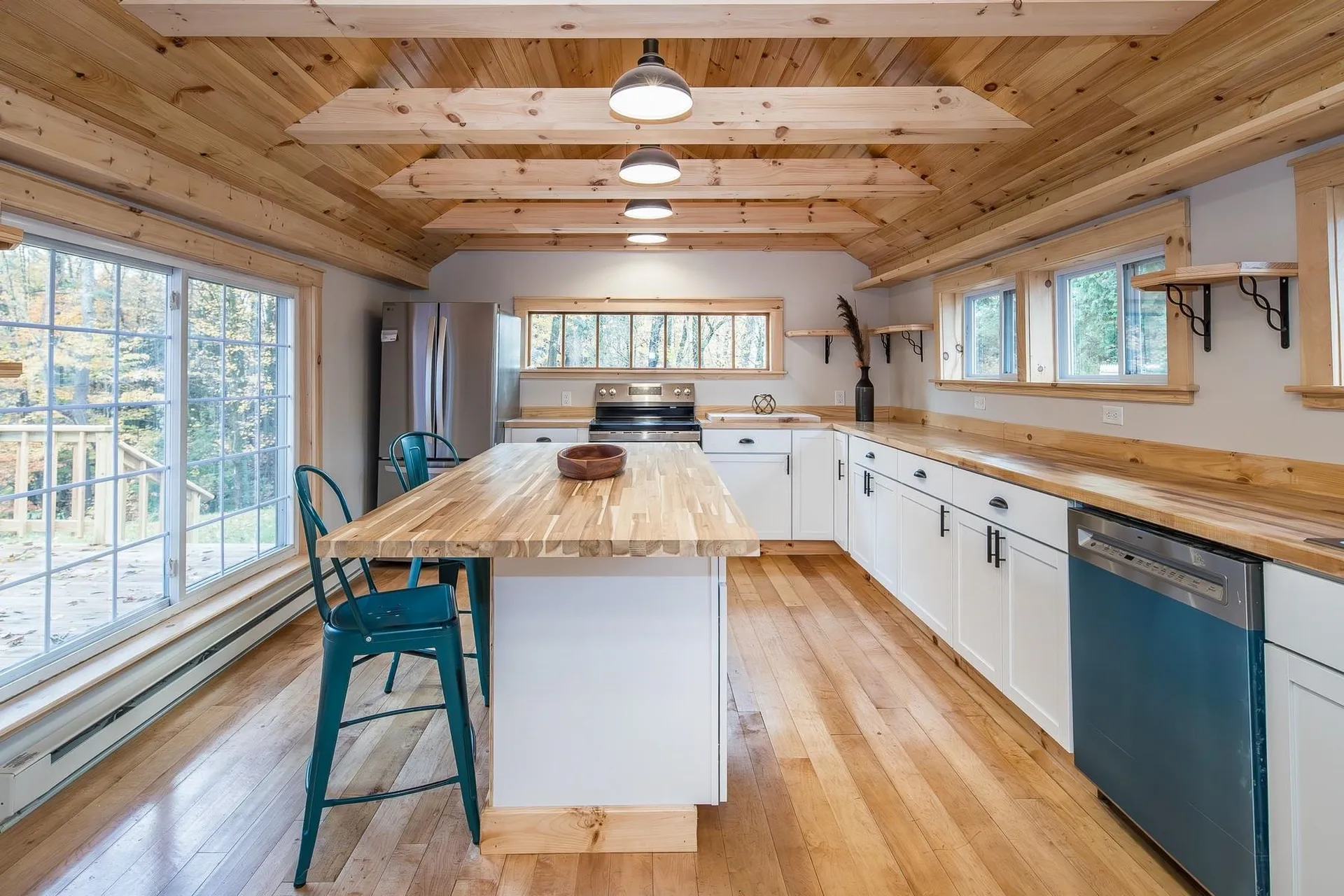 3277 Us Route 7 Pittsford VT 05763