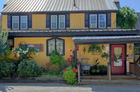 3002 White Mountain Highway Conway NH 03860