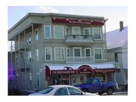 40 W Broadway Street Derry NH 03038