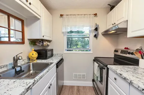 147 Beech Street Manchester NH 03103