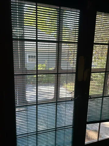 12 Central Street Derry NH 03038