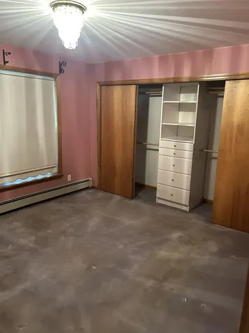 12 Central Street Derry NH 03038