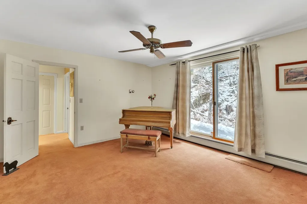 3914 South Road Woodstock VT 05071