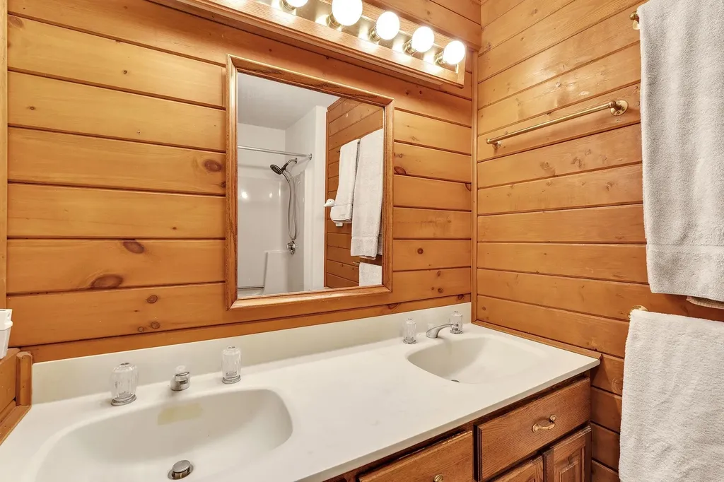 3914 South Road Woodstock VT 05071