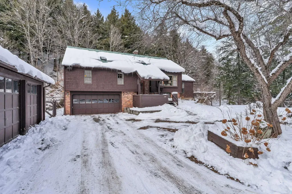 3914 South Road Woodstock VT 05071