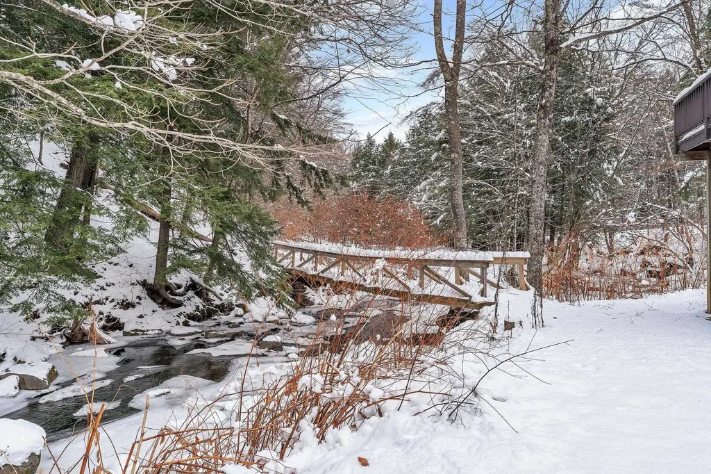 3914 South Road Woodstock VT 05071