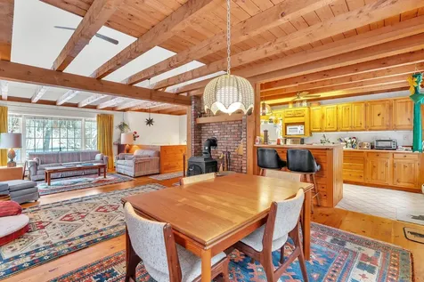 3914 South Road Woodstock VT 05071