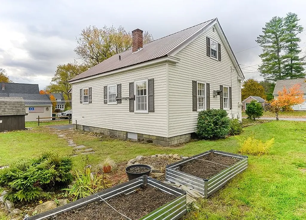 7 Newman Street Keene NH 03431