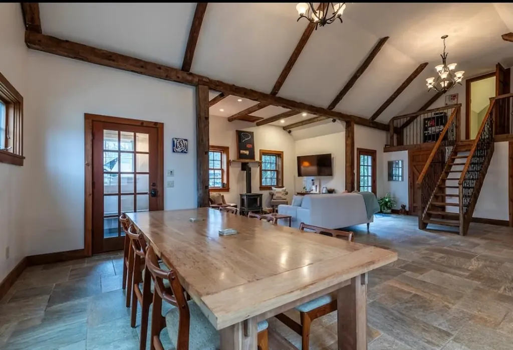 2418 Vermont Route 11 Londonderry VT 05148