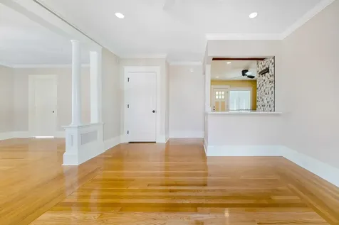 56 Austin Street Manchester NH 03102