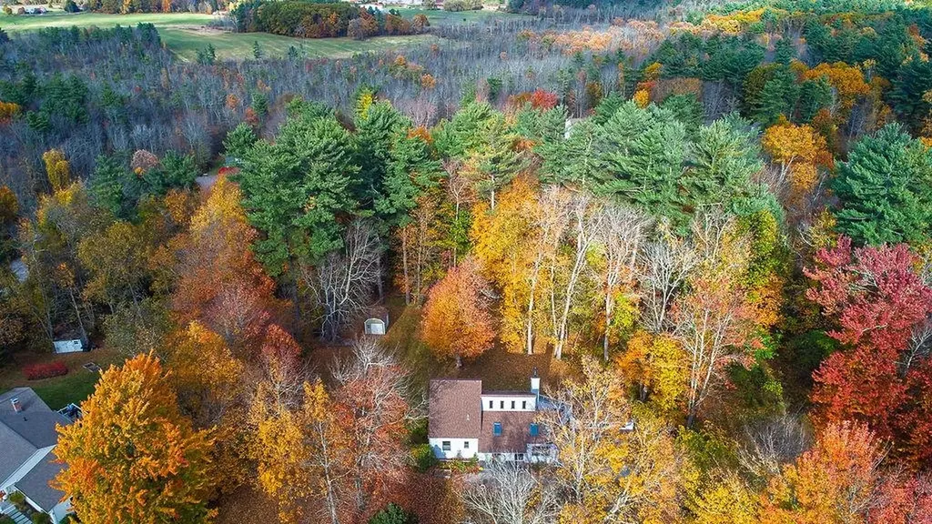 31 Pinewood Drive Stratham NH 03885