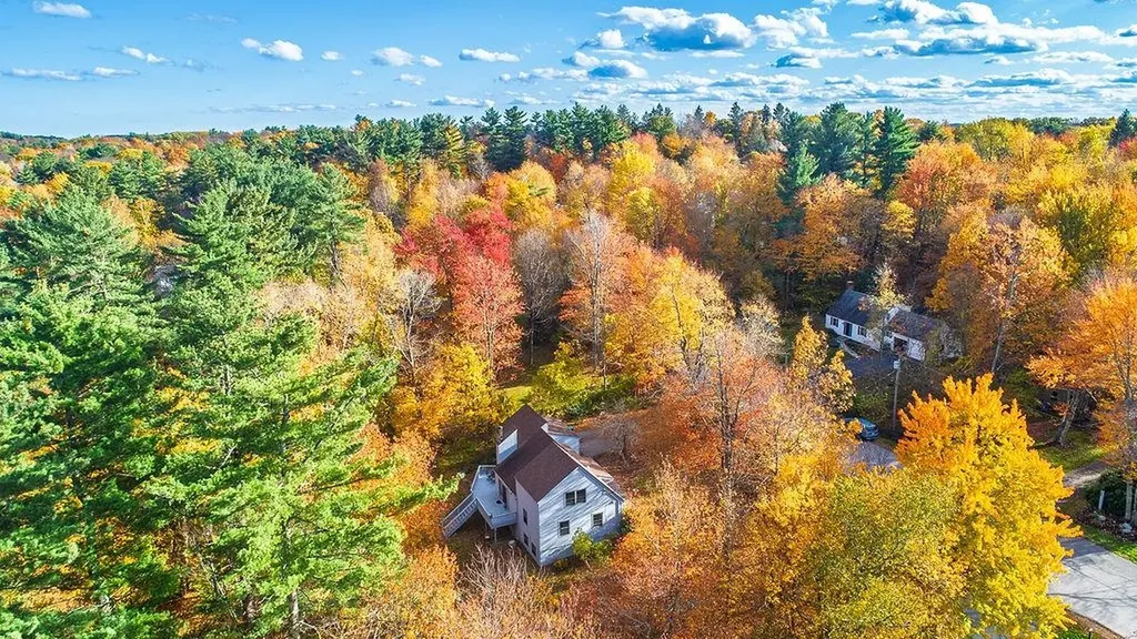 31 Pinewood Drive Stratham NH 03885