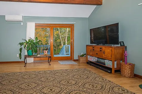 31 Pinewood Drive Stratham NH 03885