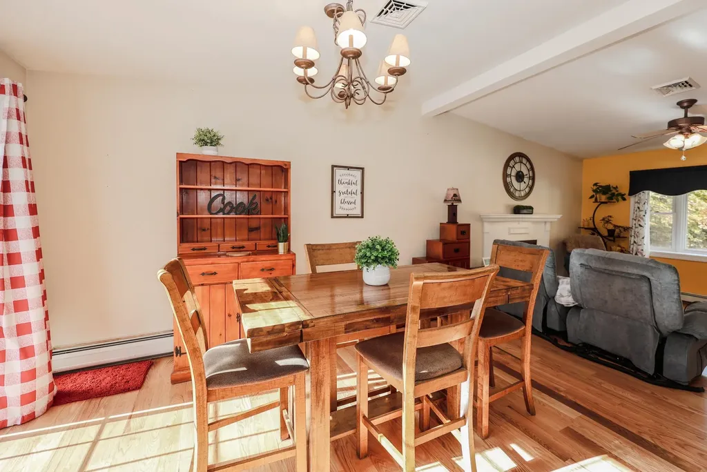 199 Raymond Road Deerfield NH 03037