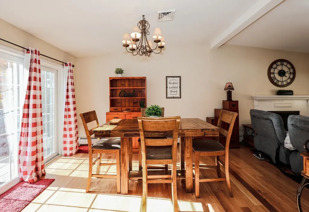 199 Raymond Road Deerfield NH 03037