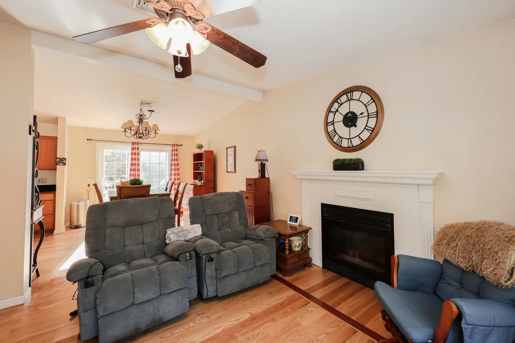 199 Raymond Road Deerfield NH 03037