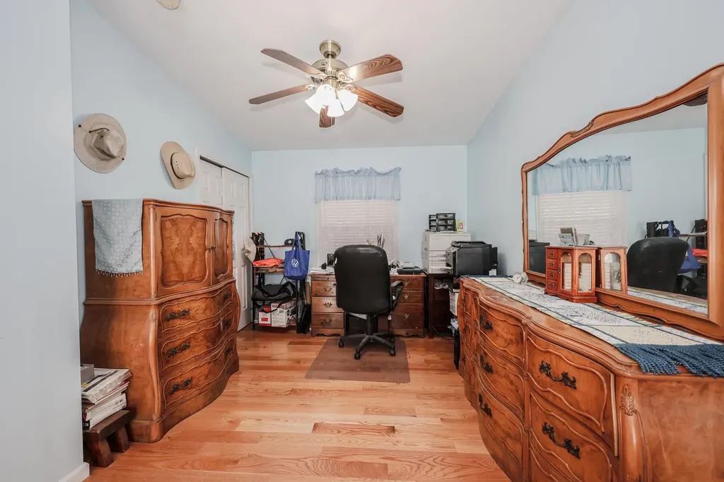 199 Raymond Road Deerfield NH 03037