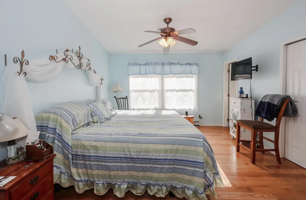 199 Raymond Road Deerfield NH 03037