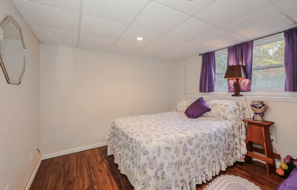 199 Raymond Road Deerfield NH 03037