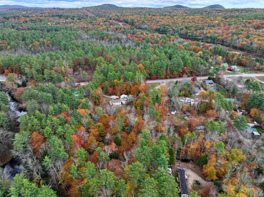 199 Raymond Road Deerfield NH 03037