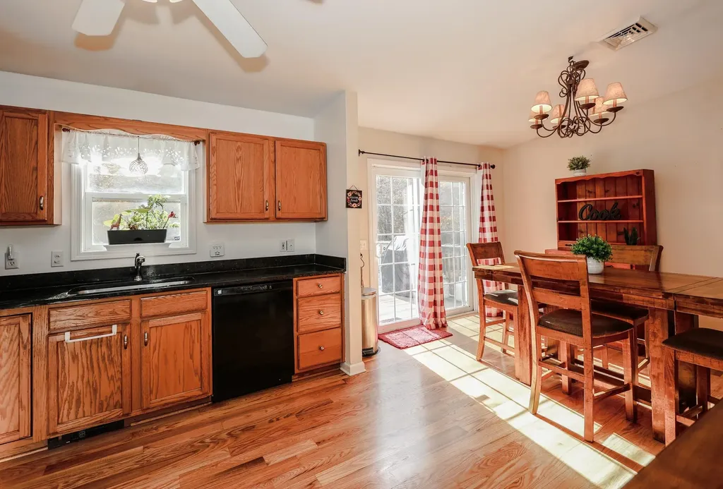 199 Raymond Road Deerfield NH 03037