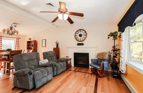 199 Raymond Road Deerfield NH 03037