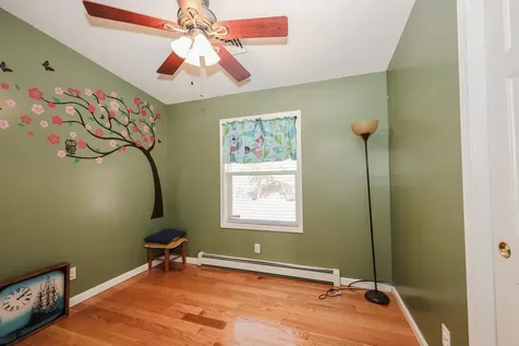 199 Raymond Road Deerfield NH 03037