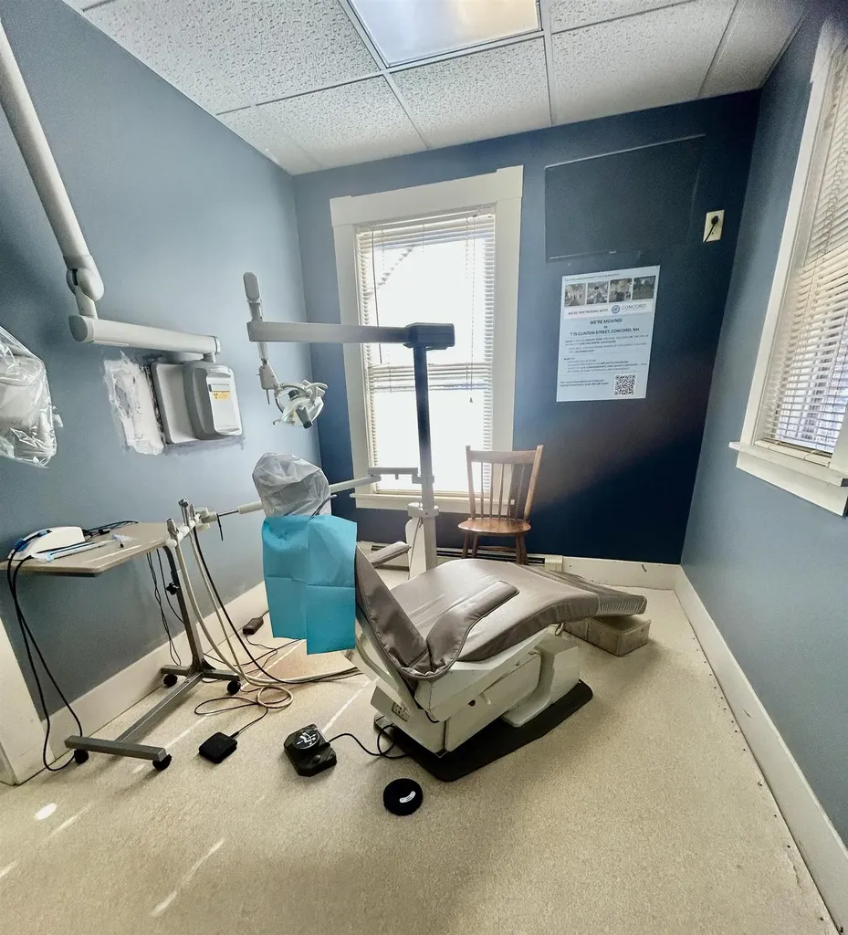 27 Village Street Concord NH 03303