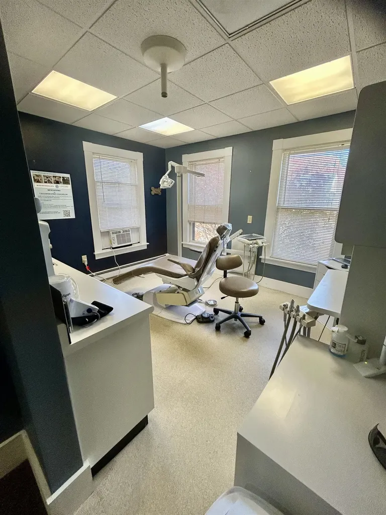 27 Village Street Concord NH 03303