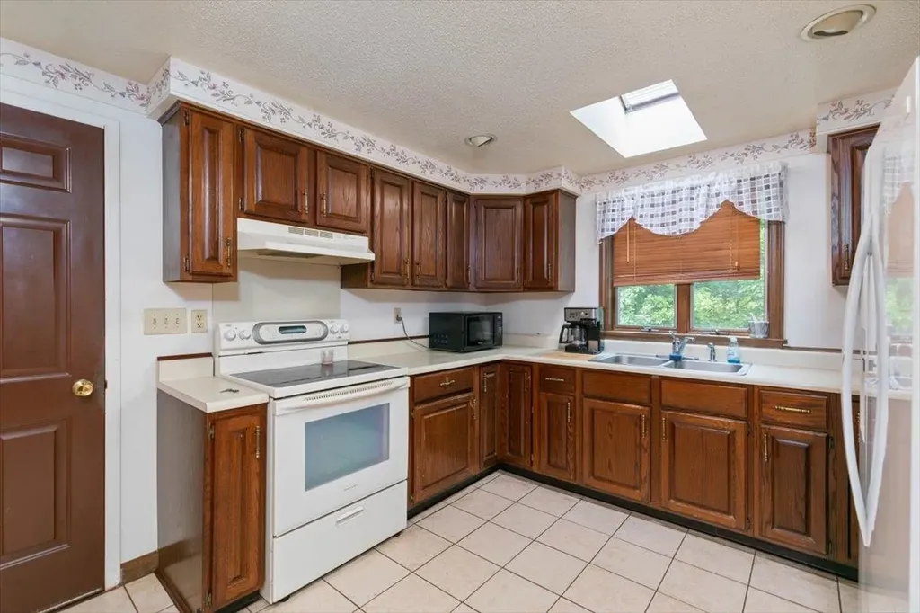 57 Hammond Acres Charlestown NH 03603