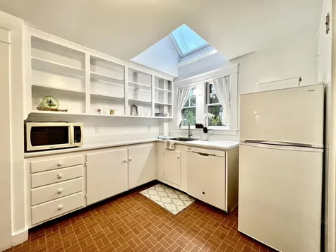 175 Wentworth Road New Castle NH 03854