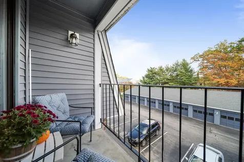 85 Bluestone Drive Nashua NH 03060