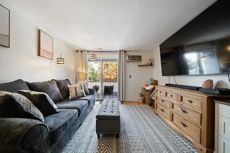 85 Bluestone Drive Nashua NH 03060