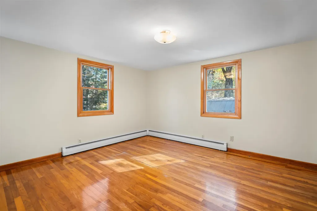 277 Hampstead Road Derry NH 03038