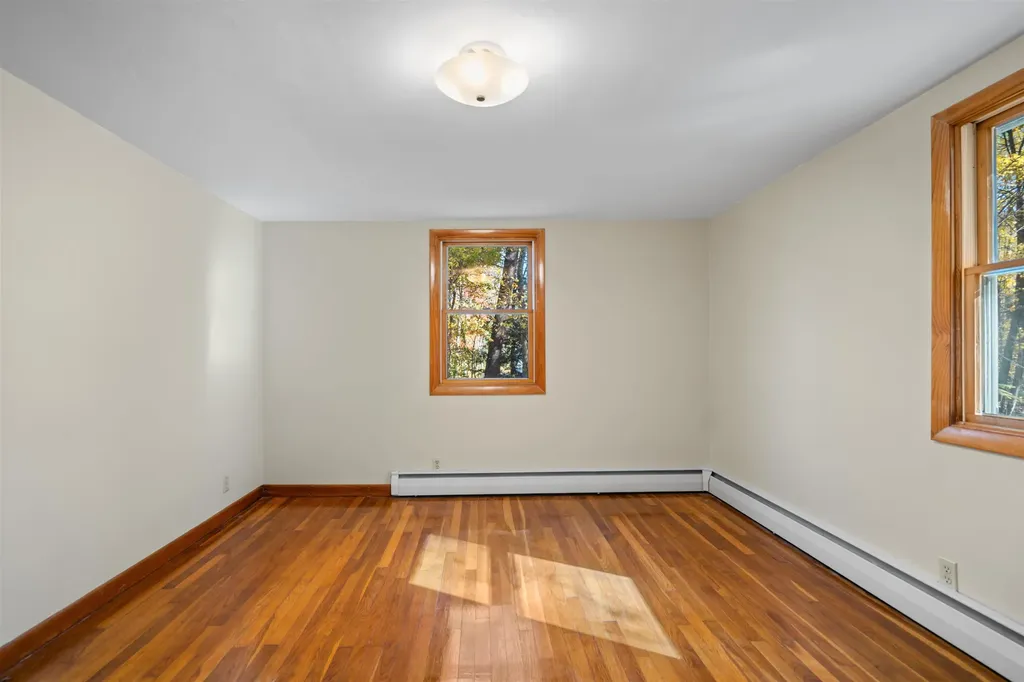 277 Hampstead Road Derry NH 03038