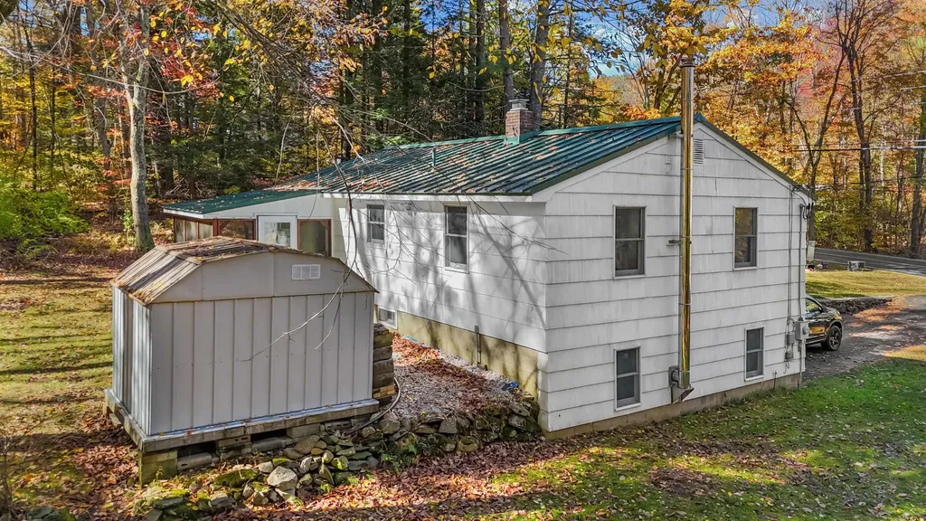 277 Hampstead Road Derry NH 03038