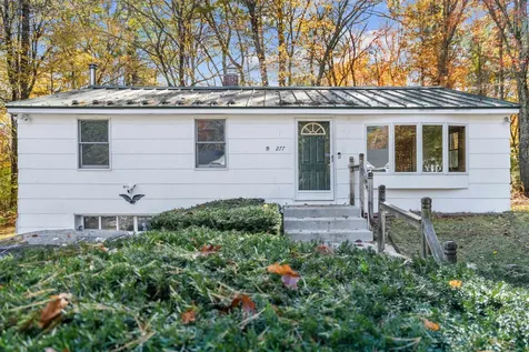 277 Hampstead Road Derry NH 03038