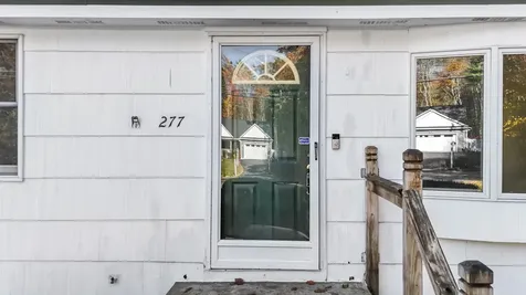 277 Hampstead Road Derry NH 03038