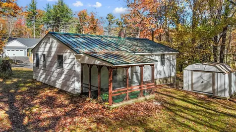 277 Hampstead Road Derry NH 03038