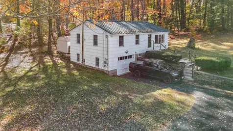 277 Hampstead Road Derry NH 03038