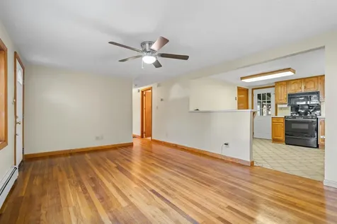 277 Hampstead Road Derry NH 03038