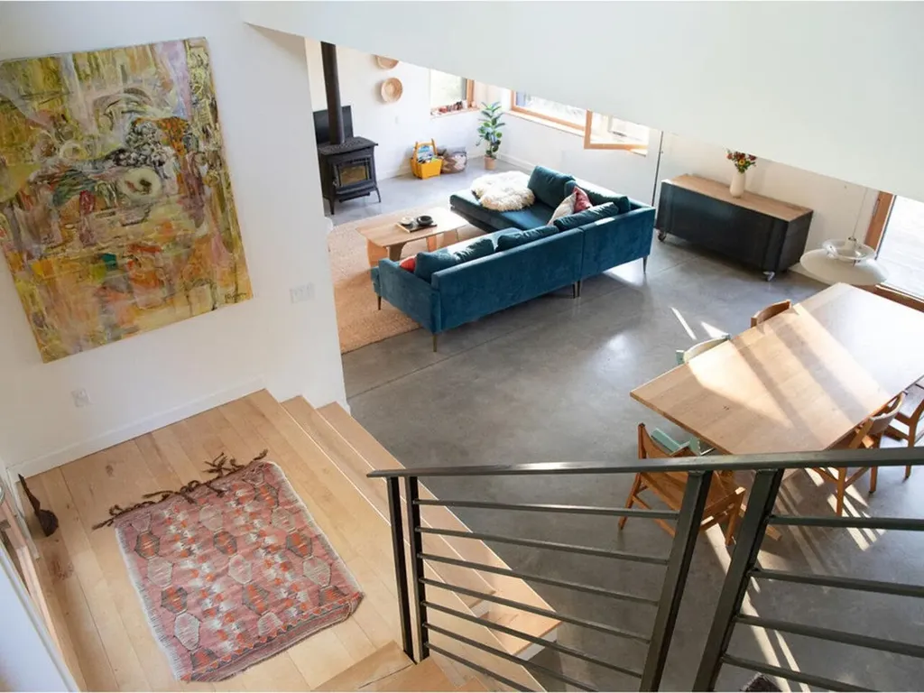 60 Wolf Lane Richmond VT 05477