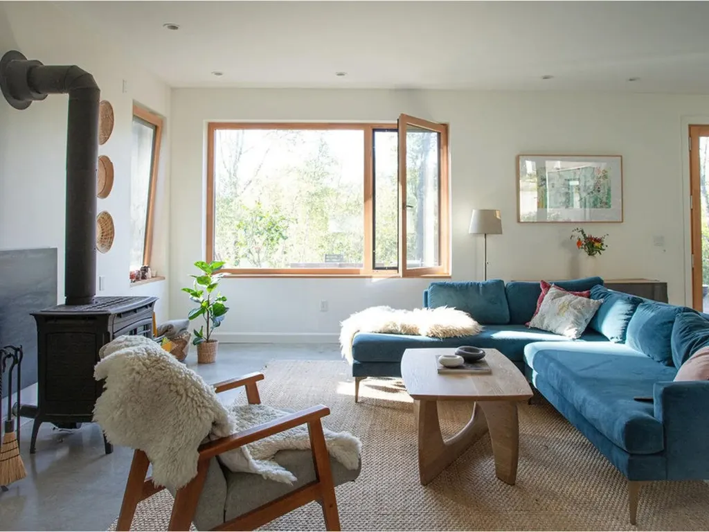 60 Wolf Lane Richmond VT 05477