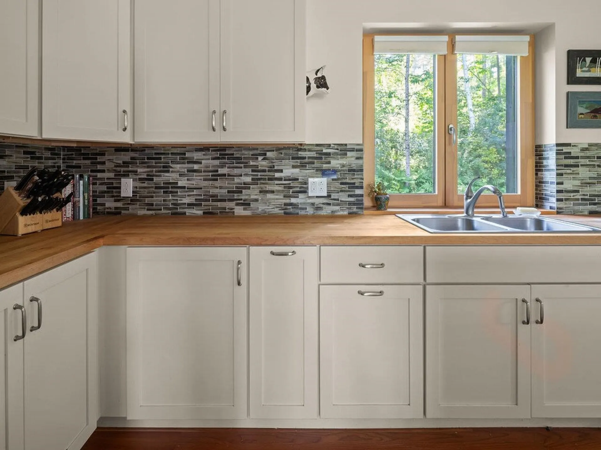 60 Wolf Lane Richmond VT 05477