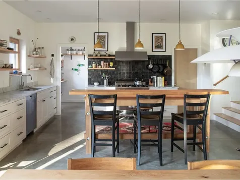 60 Wolf Lane Richmond VT 05477