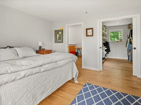 60 Wolf Lane Richmond VT 05477