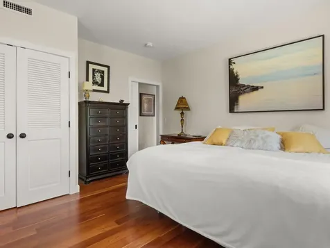 60 Wolf Lane Richmond VT 05477