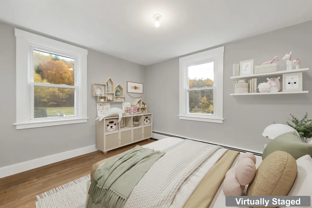 10 Merrill Road Hebron NH 03241